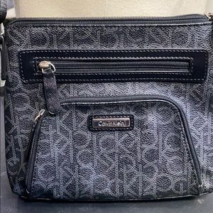 Selling this for my mom.